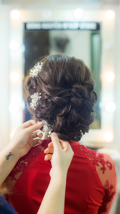 huyen-lizzie-goi-y-style-trang-diem-tre-trung-cho-ngay-an-hoi-8