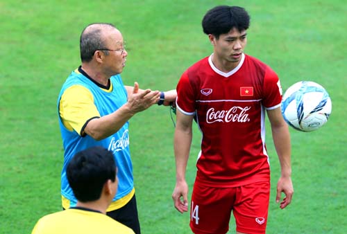 Công Phượng đang thể hiện tốt, nhiều khả năng sẽ có suất cùng tuyển Việt Nam dự AFF Cup 2018.