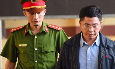 Nguyễn Văn Dương trong phiên tòa sáng 21/11. Ảnh: Phạm Dự