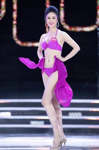 Yến Nhi tự tin trong cuộc thi Hoa hậu Việt Nam 2018. Ảnh: C.K. 