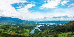 Cảnh quan hồ Tà Đùng. (Ảnh Internet)