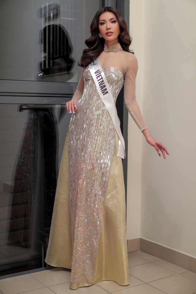 Minh Tú tại Hoa hậu Siêu quốc gia 2018.