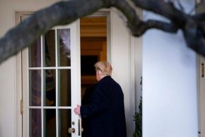 5 tuần đóng cửa Chính phủ, Mỹ mất vĩnh viễn 3 tỉ USD. Nếu tiếp tục đóng cửa nữa, Mỹ có nên để Trump xây bức tường biên giới?