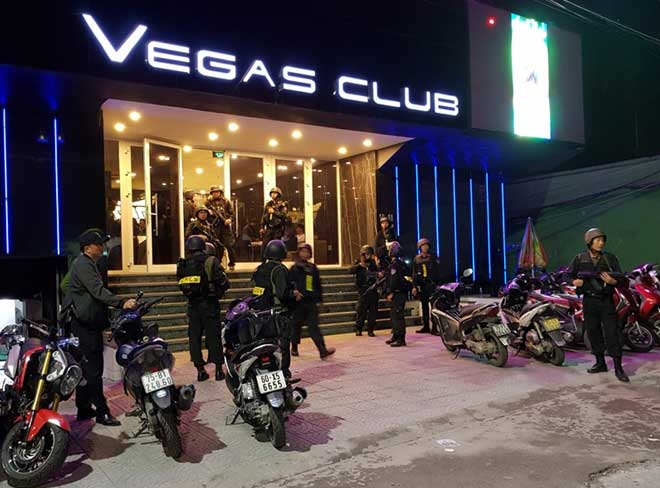 Quán bar Vegas.
