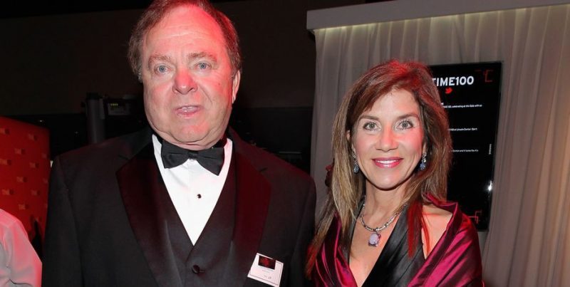 Vào năm 2012, tỷ phú ngành dầu mỏ Harold Hamm ly dị người vợ thứ hai của ông là bà Sue Ann Arnall. Cả hai cưới nhau vào năm 1988 và có hai con gái. Người sáng lập tập đoàn Continental Resources đã phải trả khoản tiền 974,8 triệu USD cho người vợ cũ để hoàn tất thủ tục ly dị. Ảnh: Getty.