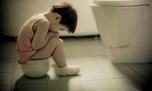 Táo bón đầu độc trẻ nhiều hơn bạn nghĩ