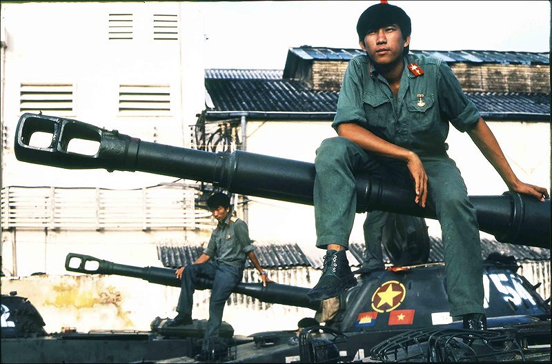 Những người lính tình nguyện Việt Nam tại Campuchia. (Ảnh: Corbis)