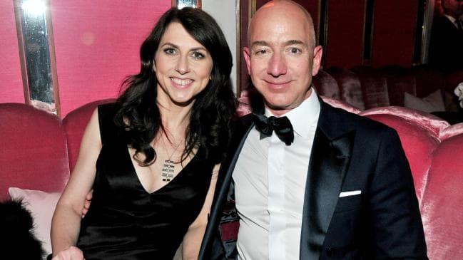 Ông Bezos tuyên bố ly dị người vợ đã sống với mình 25 năm.