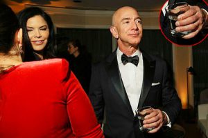 Bezos sánh bước cùng Sanchez tại tiệc lễ trao giải Quả cầu vàng 2019. Ảnh: New York Times.