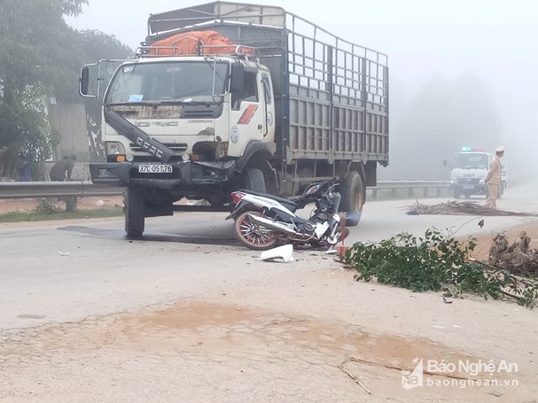 Hiện trường vụ tai nạn. Ảnh: Nguyễn Trần.