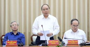 Thủ tướng Nguyễn Xuân Phúc phát biểu tại hội nghị vào ngày 12-1