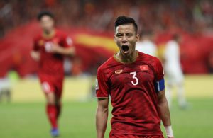 Thủ quân Quế Ngọc Hải ghi bàn ấn định chiến thắng 2-0 cho tuyển Việt Nam trước Yemen. Ảnh: Minh Chiến
