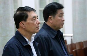 Cựu Thứ trưởng Trần Việt Tân và Bùi Văn Thành (ảnh TTXVN).