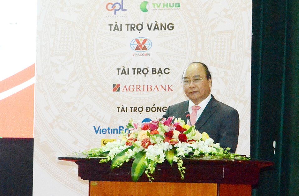 Thủ tướng Chính phủ Nguyễn Xuân Phúc chủ trì và phát biểu chỉ đạo Hội nghị Xúc tiến đầu tư tỉnh Đắk Nông 2019. Ảnh: Ngọc Tâm