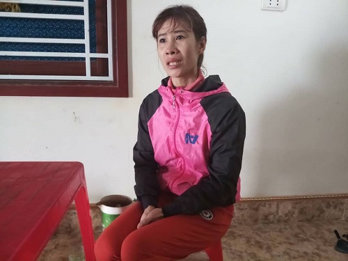 Chị Nguyễn Thị Nga chỉ mong có được tấm thẻ BHYT để chữa bệnh