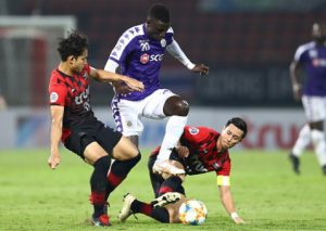 Hà Nội FC đánh bại Bangkok United ngay trên sân khách.