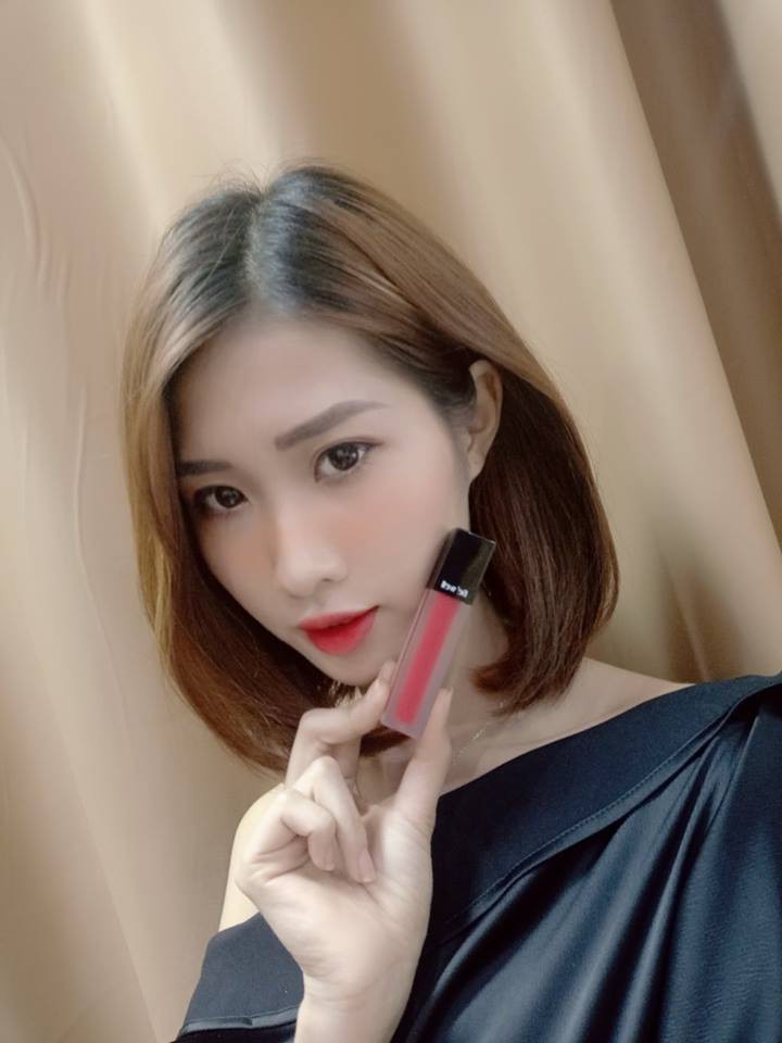 Ngắm dàn hot face 9x đẹp trong veo như sương sớm khoe son môi đầu năm mới - Ảnh 3.