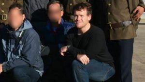 Brenton Tarrant chụp ảnh cùng những khách du lịch khác trong một chuyến đi tới Triều Tiên. Ảnh: News.com.au.