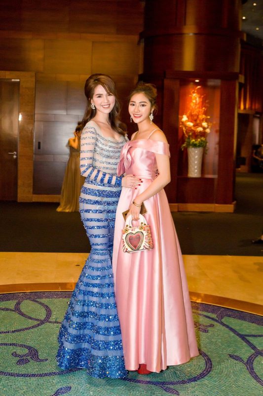Ngọc Trinh cùng Hoa hậu Miss Global Herbeauty 2019 Mai Thị Tuyết Nhung