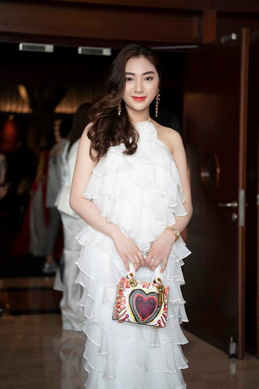 Hoa hậu Vẻ đẹp Thảo mộc Toàn cầu - Miss Global Herbeauty 2019 Mai Thị Tuyết Nhung 