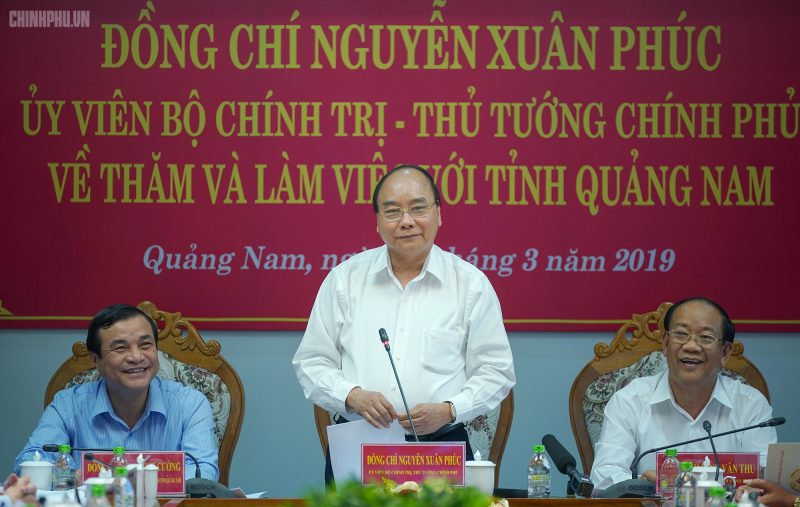 Thủ tướng yêu cầu Quảng Nam phải đoàn kết, xốc tới, hoàn thành vượt mức, bứt phá kế hoạch 2019. - Ảnh: VGP/Quang Hiếu