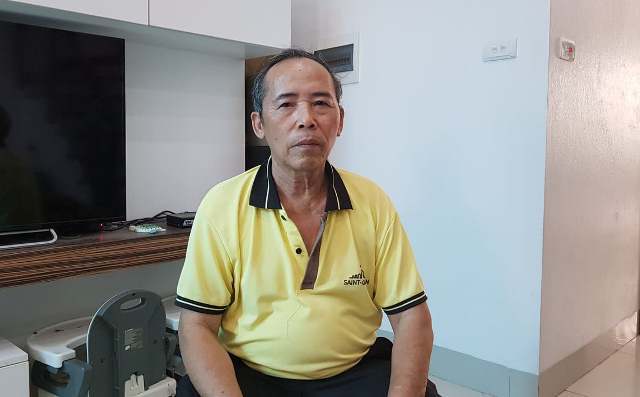 Ông Bình xác nhận thời điểm xảy ra sự việc, anh Cường ngồi uống nước ở nhà ông