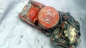 Một trong hai hộp đen của chiếc Boeing 737 MAX 8 rơi ở Ethiopia. Ảnh: REUTERS