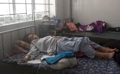 Bệnh nhân Trần Thị Hóa đang điều trị tại Bệnh viện Đa khoa Hà Tĩnh