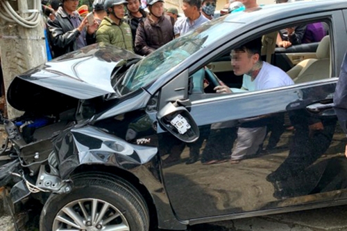Nam thanh niên Việt kiều Mỹ bị ngáo đá lái xe gây tai nạn. Ảnh: Hoàng Phụng.