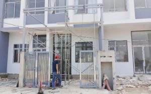 Căn nhà của hai vợ chồng chị Nhớ đến nay vẫn chưa được bàn giao