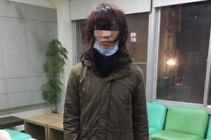 Trần bị phát hiện quay trộm các nữ sinh tắm