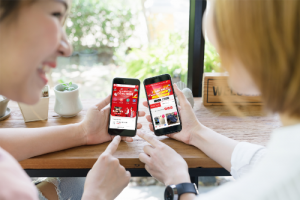 Doanh nghiệp đẩy mạnh các chính sách hỗ trợ cho người bán, thêm nhiều dịp ưu đãi cho người mua hàng.