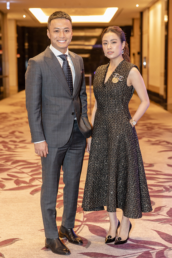 Hoàng Thuỳ Linh và Hồng Đăng tại buổi họp báo ra mắt phim 'Mê cung'.