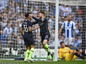 Man City dễ dàng đánh bại Brighton & Hove Albion.