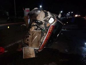Xe ô tô con bị biến dạng sau va chạm