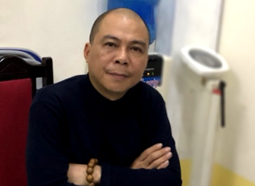 Ông Phạm Nhật Vũ tại cơ quan điều tra. Ảnh: Bộ Công an