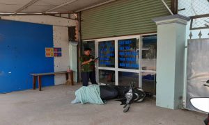 Công an khám nghiệm hiện trường