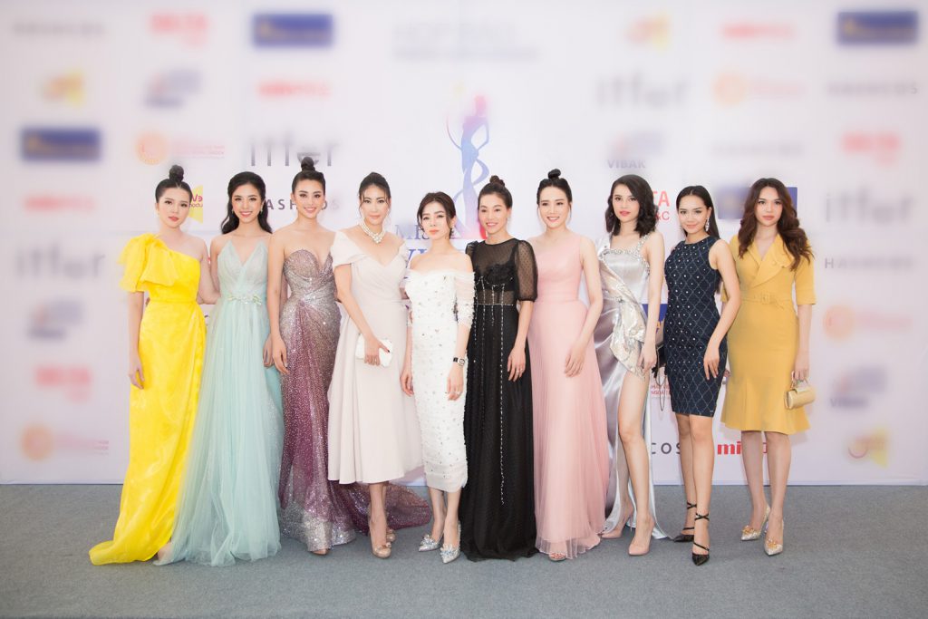 Dàn Hoa hậu và người đẹp có mặt trong buổi họp báo