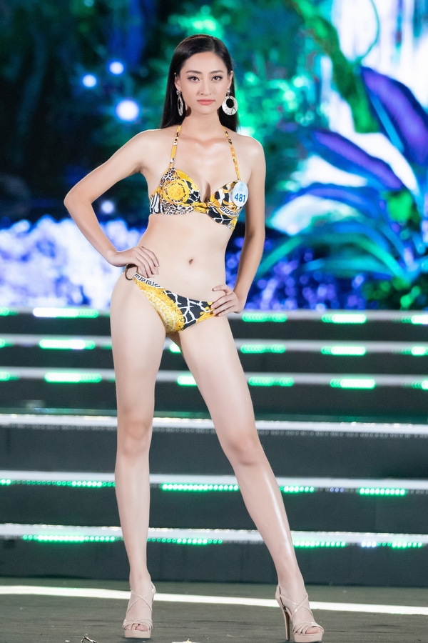 Ngoài tiền thưởng 300 triệu đồng, Thùy Linh giành suất dự thi Miss World 2019 tại Anh vào tháng 12.