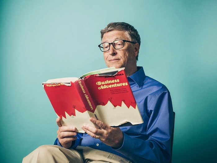 Tỷ phú Bill Gates cũng đã tiết lộ 5 tuyển chọn văn học hàng đầu của mình thông qua kênh YouTube