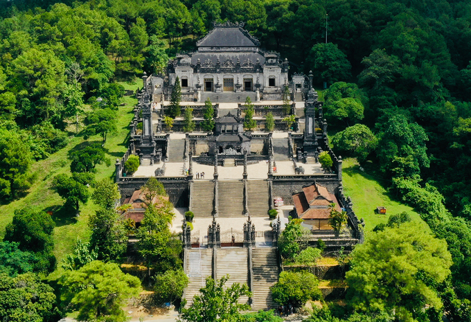 Huế thơ mộng nhìn từ trên cao