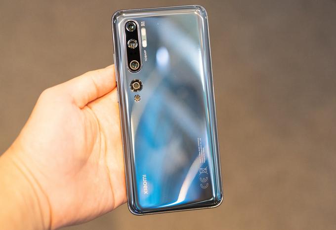 10 smartphone nhiều camera nổi bật nhất 2019