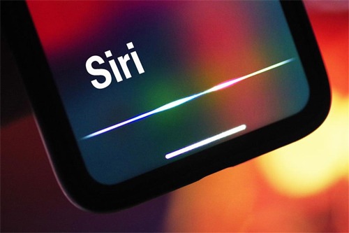 Apple từng phải xin lỗi vì nghe lén người dùng. Ảnh: ImagineChina.
