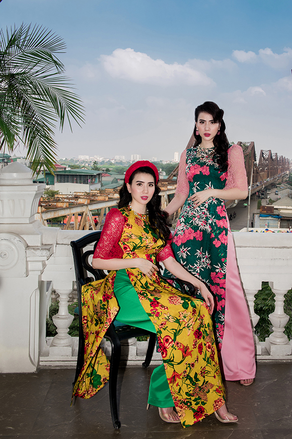 Cô chị Huyền Thư cho biết, cả hai đều không mấy vất vả trong chuyện giữ dáng sau khi sinh vì có thói quen tập thể dục từ xưa. Không chỉ uống đủ nước mỗi ngày, họ còn ăn rất nhiều rau củ quả để bổ sung vitamin cho cơ thể.
