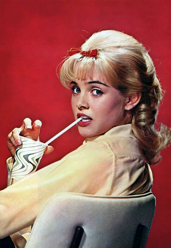 Nhan sắc thời trẻ của nữ chính 'Lolita'