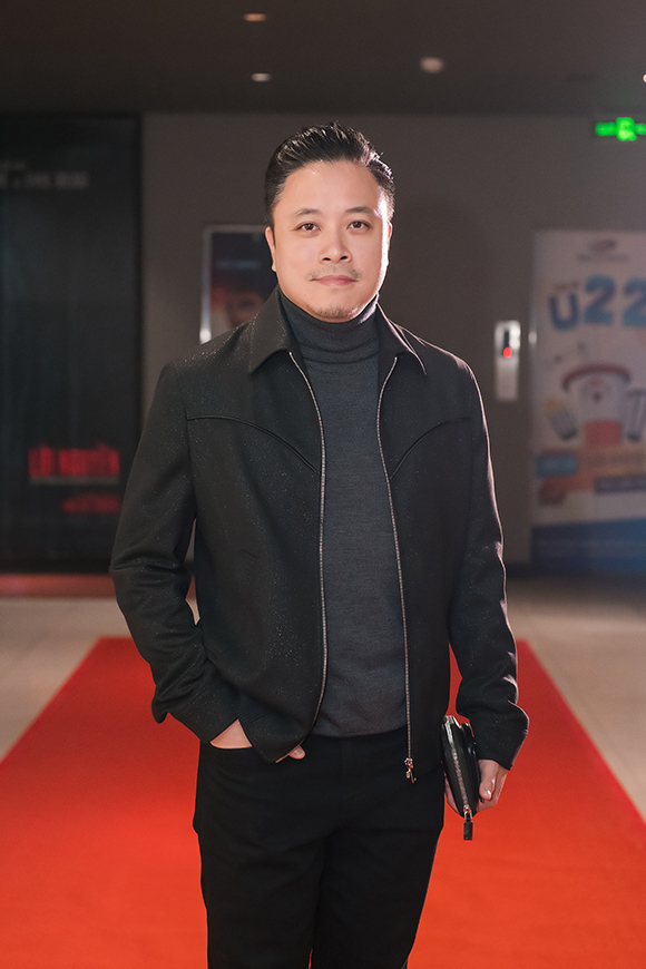 Đạo diễn Victor Vũ ở buổi ra mắt phim Mắt biếc tại Hà Nội.