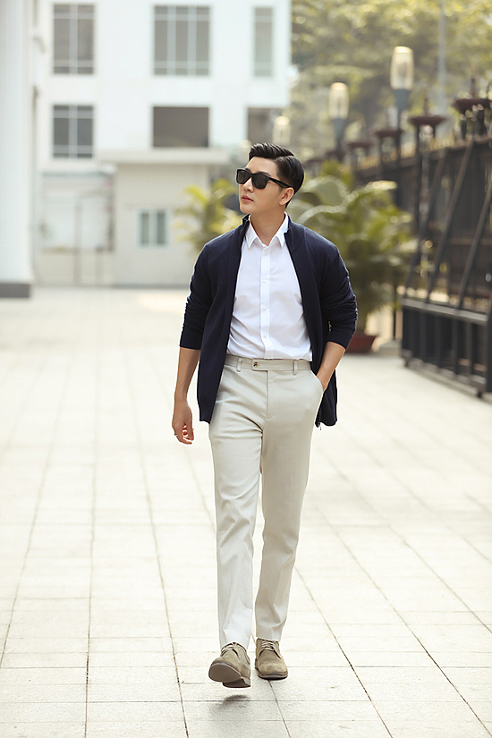 MC Nam Hee được mời dẫn dắt buổi trò chuyện với Thanh Thúy. 