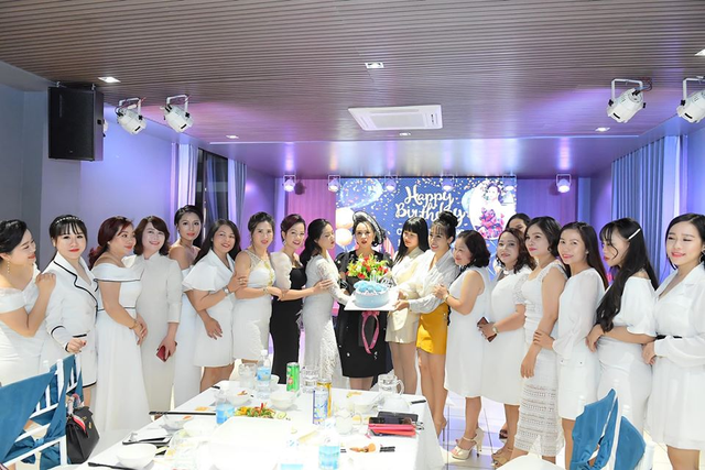Chủ tịch Bùi Thanh Hương hội ngộ Happy Women Leader Network Gia Lai trong chuyến thiện nguyện - 6
