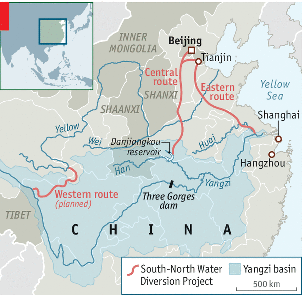 Hai kênh đào trung tâm và phía đông trong dự án chuyển nước Nam - Bắc nối từ sông Dương Tử lên miền bắc, trong khi kênh phía tây đang bị trì hoãn. Đồ họa: Economist.