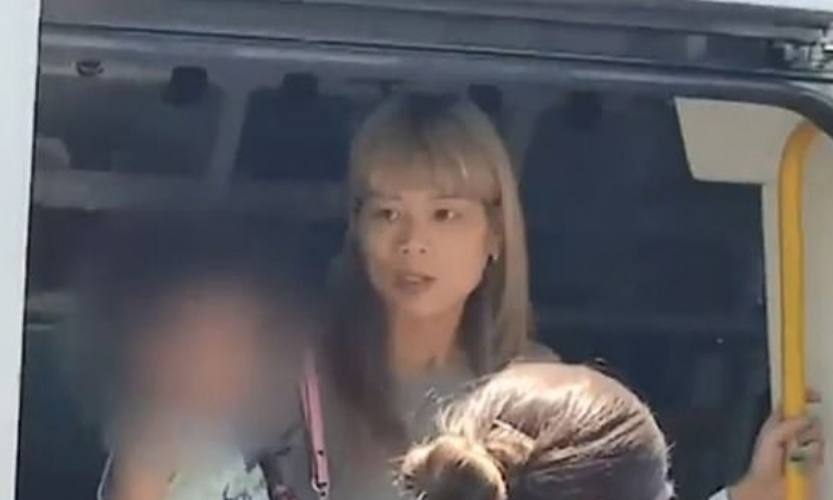 Người phụ nữ 29 tuổi bị bắt hôm qua vì nhốt hai con trong ôtô kín ở Springvale, ngoại ô Melbourne, bang Victoria, Australia. Ảnh: DailyMail.